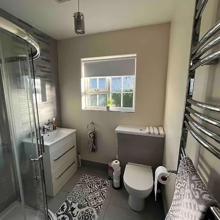 Cosy 4 Bed Bungalow In Quiet Residential Area! Strabane Exterior foto
