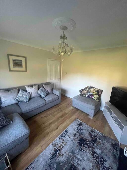 Apartment Cosy 4 Bed In Quiet Residential Area!