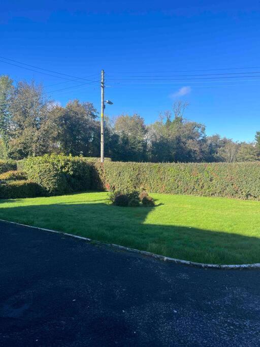 Cosy 4 Bed In Quiet Residential Area! *